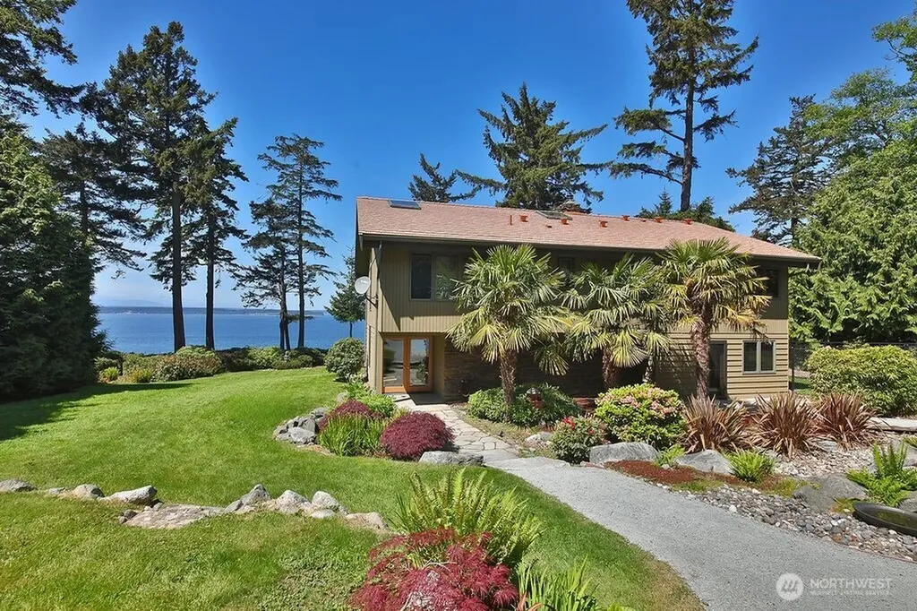 3146 Spahr Road Greenbank WA 98253