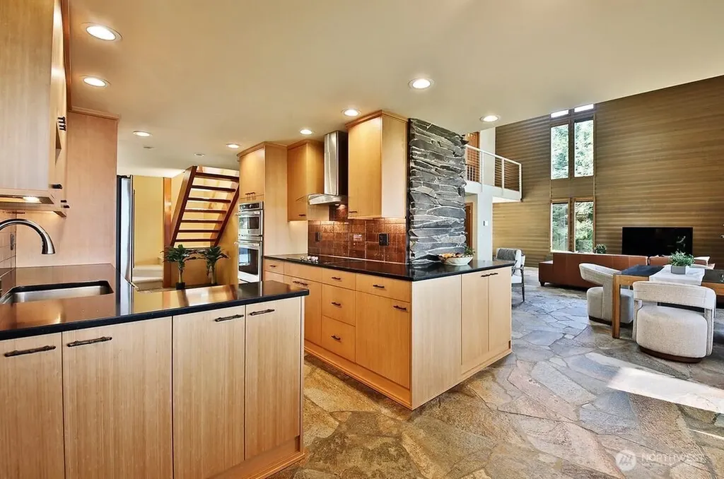 3146 Spahr Road Greenbank WA 98253