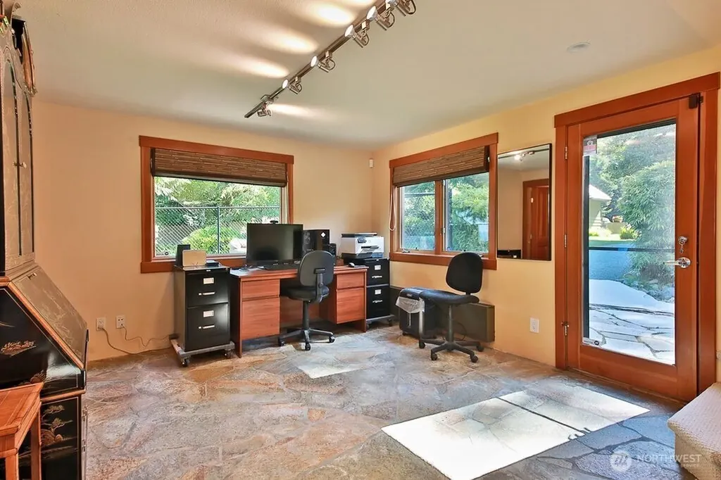 3146 Spahr Road Greenbank WA 98253