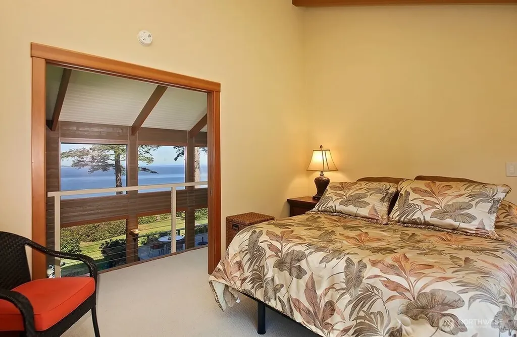 3146 Spahr Road Greenbank WA 98253