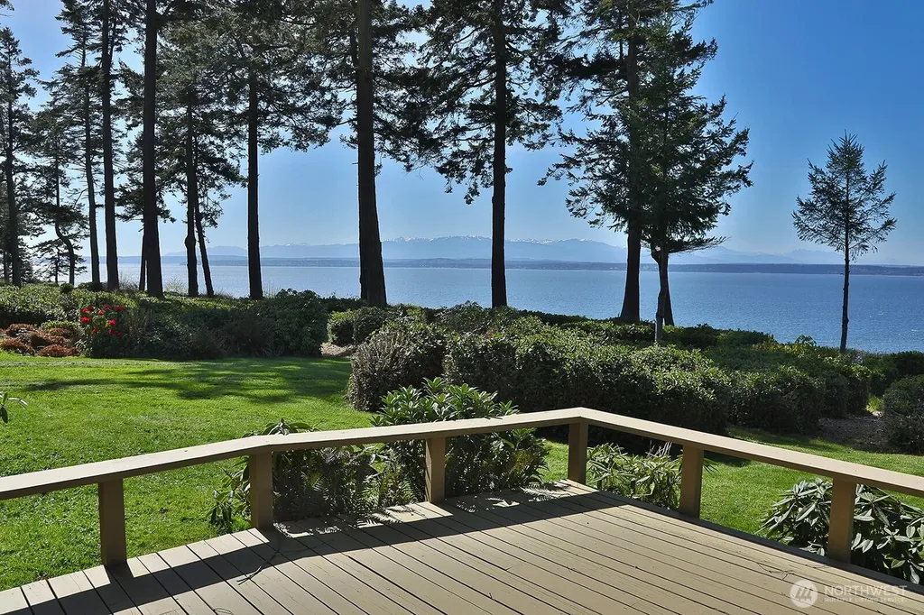 3146 Spahr Road Greenbank WA 98253