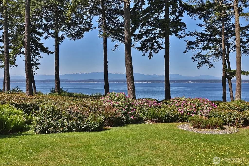 3146 Spahr Road Greenbank WA 98253