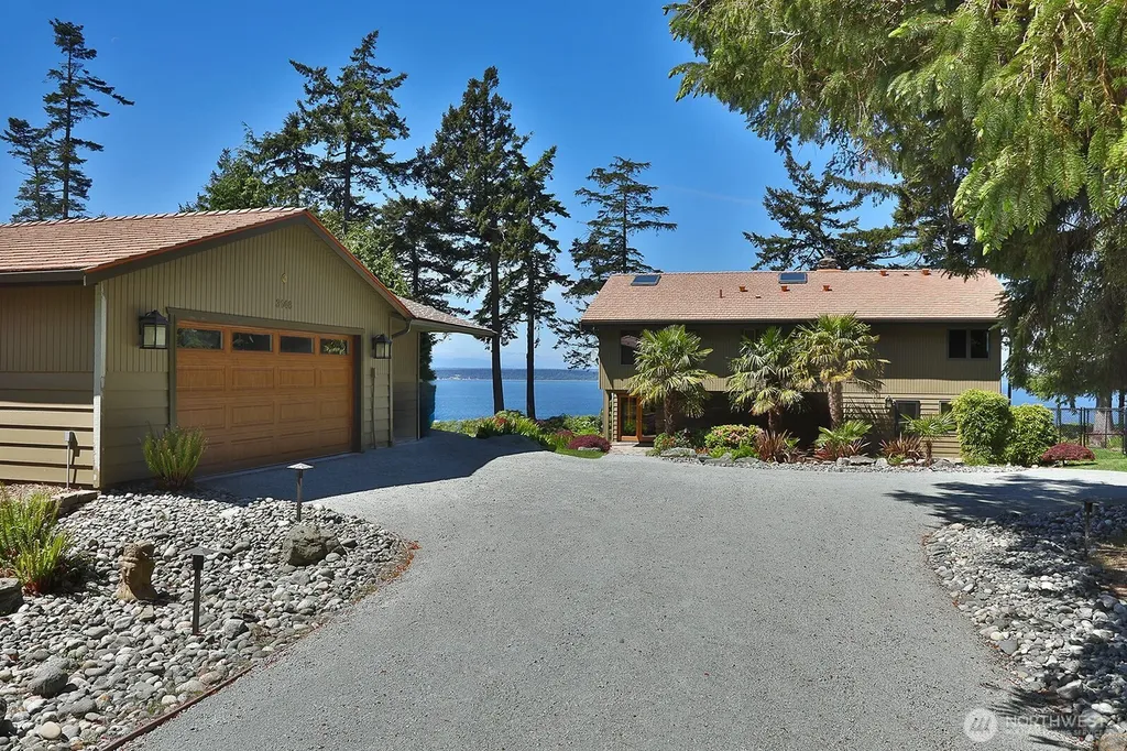 3146 Spahr Road Greenbank WA 98253