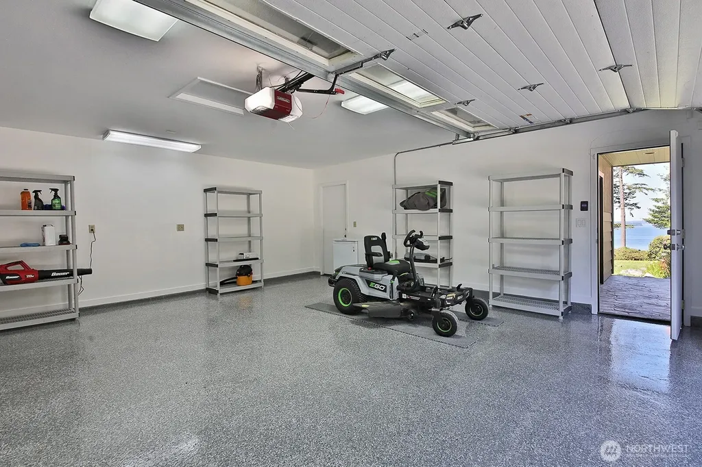 3146 Spahr Road Greenbank WA 98253