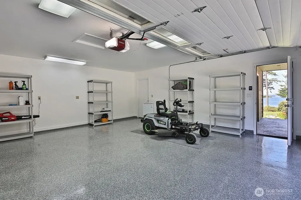3146 Spahr Road Greenbank WA 98253