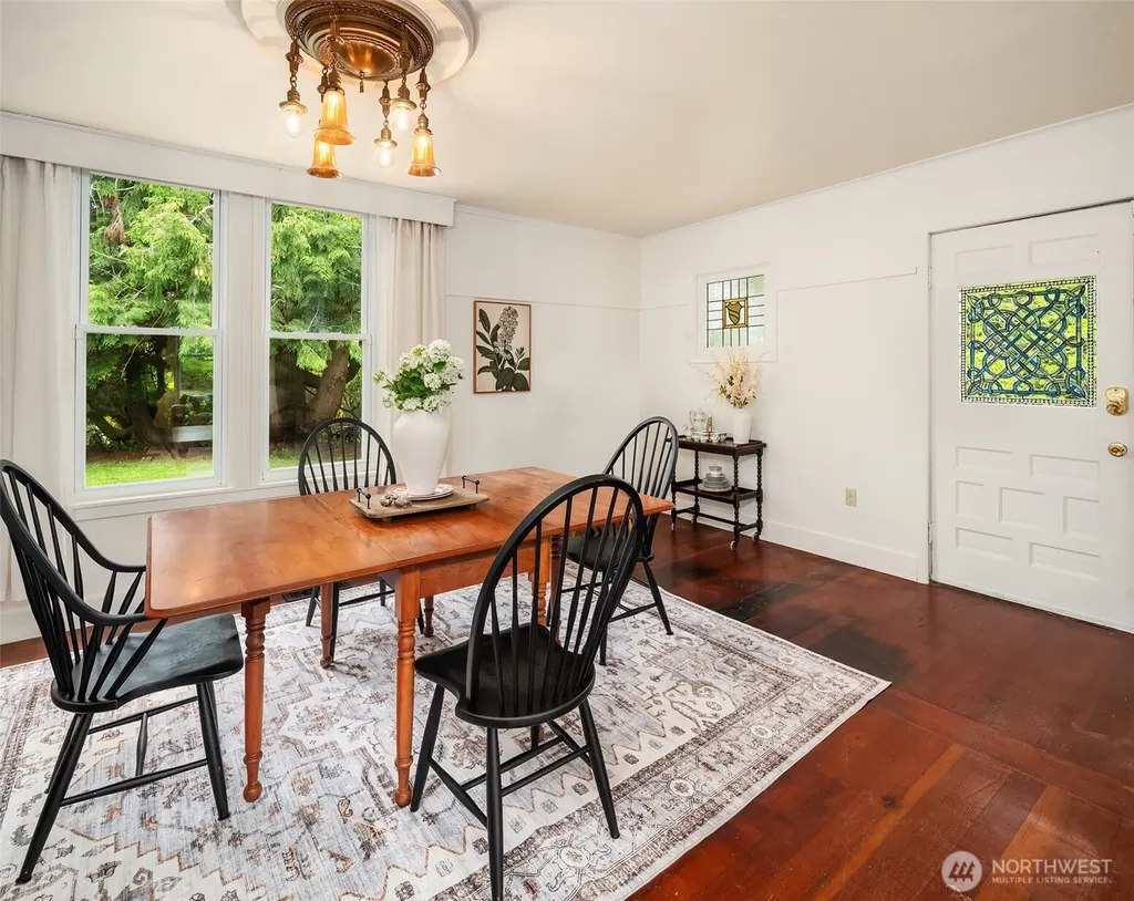 13437 Vashon Highway SW Vashon WA 98070
