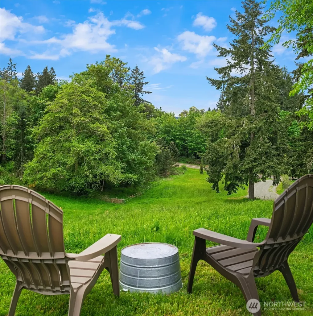 13437 Vashon Highway SW Vashon WA 98070