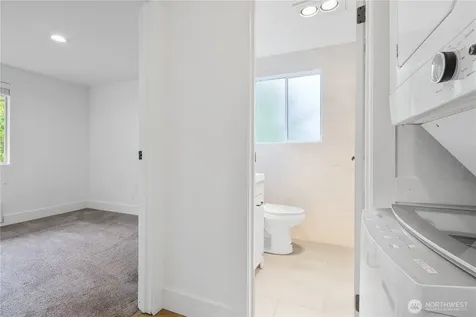 10320 SE 6th Street Bellevue WA 98004