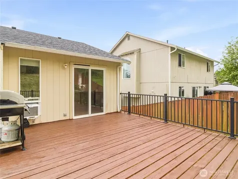 14618 69th Avenue Ct E Puyallup WA 98375