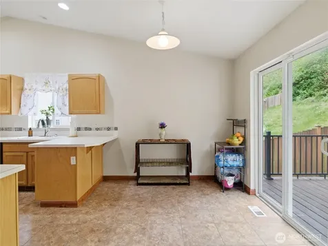 14618 69th Avenue Ct E Puyallup WA 98375