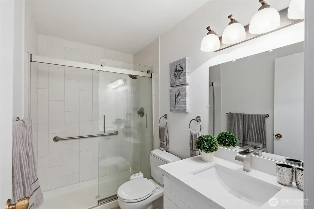 13217 15th Avenue NE Seattle WA 98125