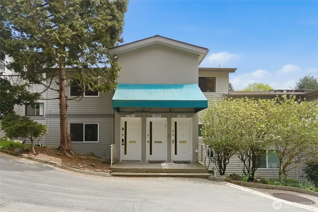 13217 15th Avenue NE Seattle WA 98125
