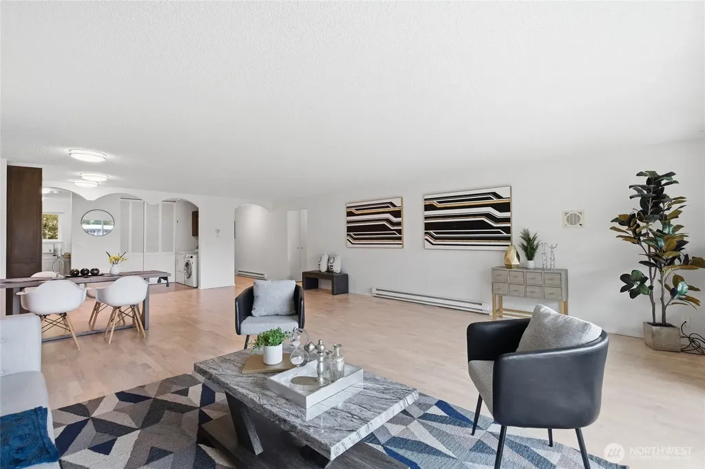 13217 15th Avenue NE Seattle WA 98125