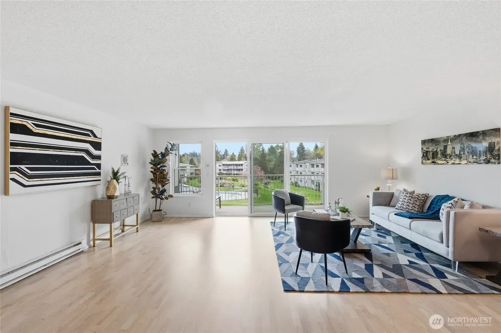 13217 15th Avenue NE Seattle WA 98125