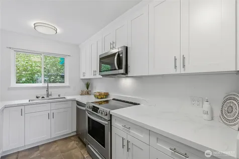 13217 15th Avenue NE Seattle WA 98125