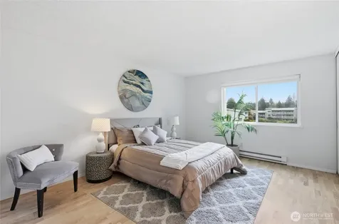13217 15th Avenue NE Seattle WA 98125