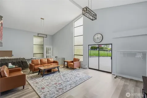 13217 15th Avenue NE Seattle WA 98125