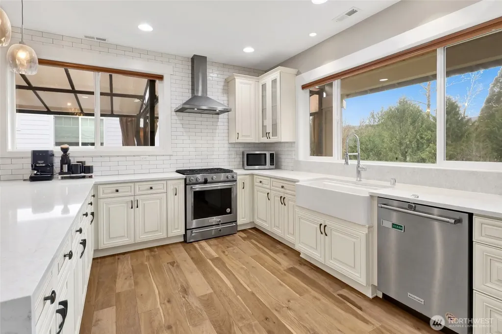 24030 Dolphin Lane Mount Vernon WA 98274