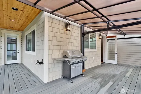 24030 Dolphin Lane Mount Vernon WA 98274
