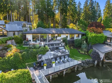 5482 Fletcher Landing NE Bainbridge Island WA 98110