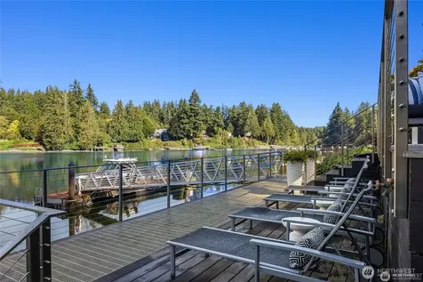 5482 Fletcher Landing NE Bainbridge Island WA 98110