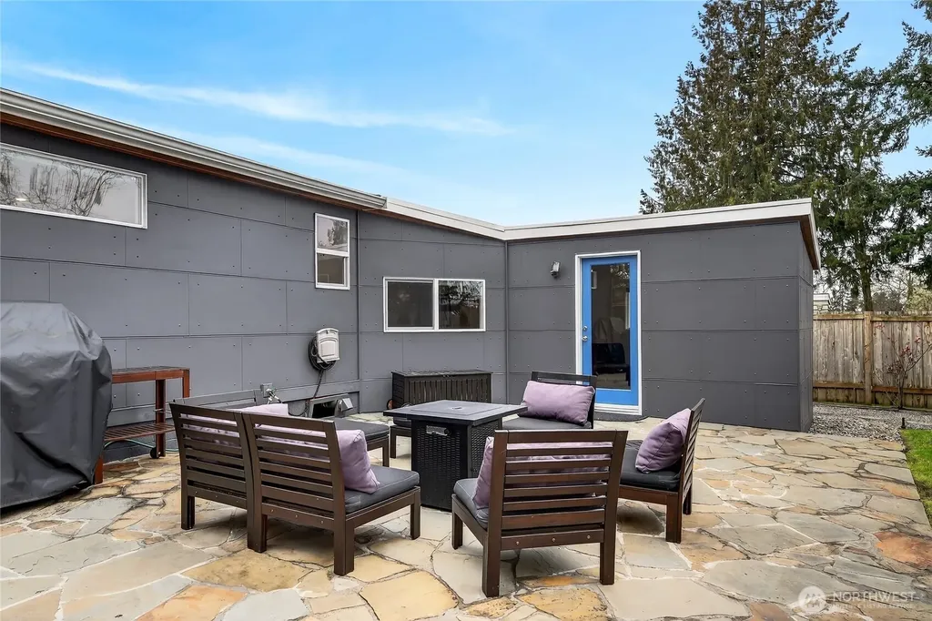 3528 SW 98th Street Seattle WA 98126