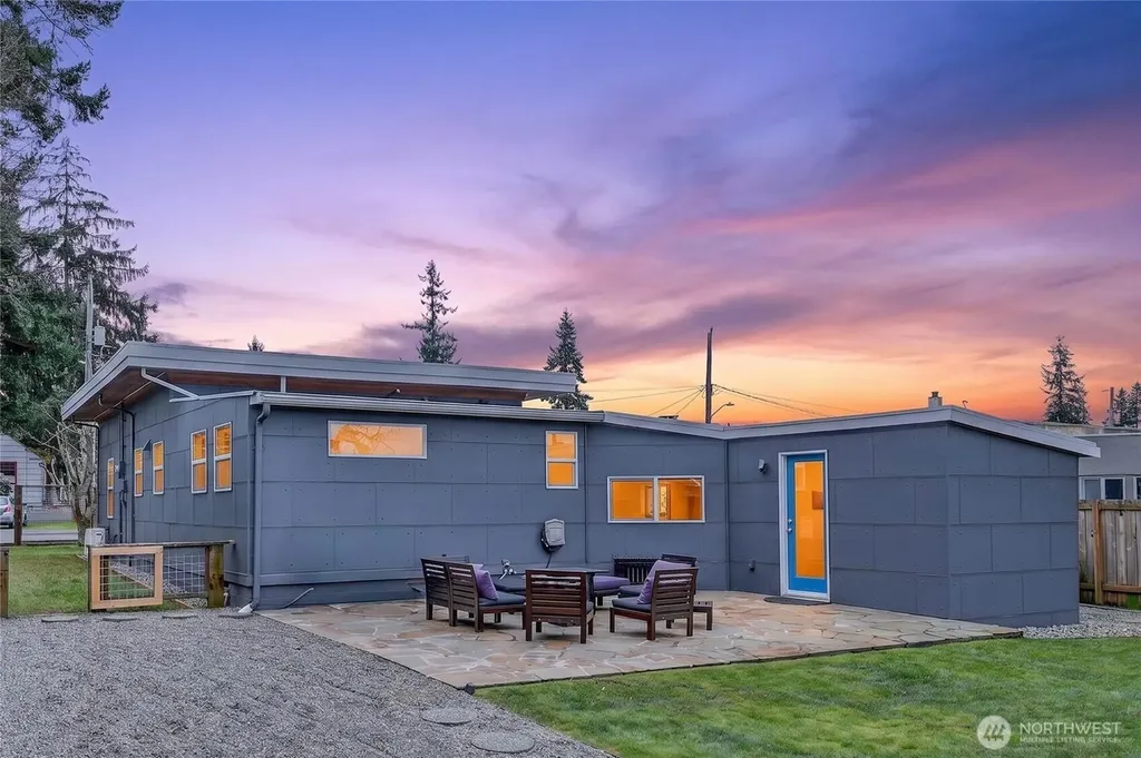 3528 SW 98th Street Seattle WA 98126