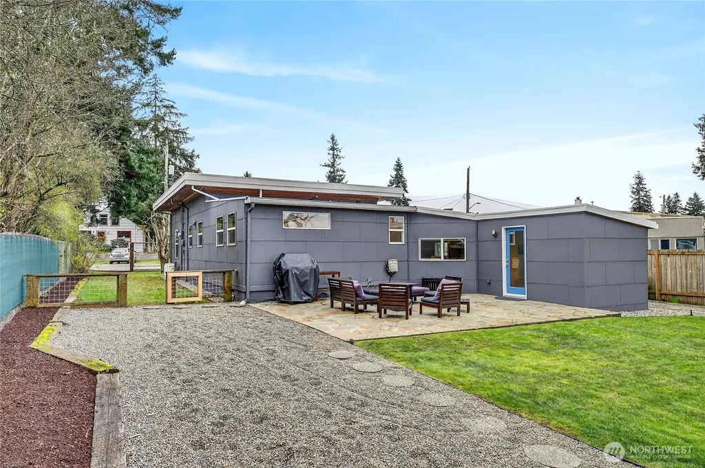 3528 SW 98th Street Seattle WA 98126