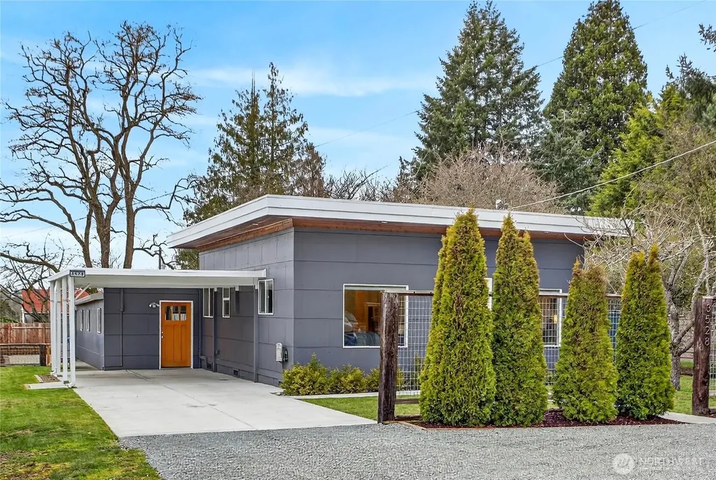 3528 SW 98th Street Seattle WA 98126