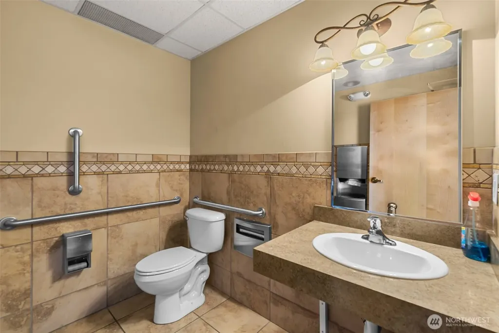 10 N Chelan Avenue Wenatchee WA 98801