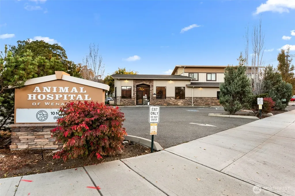 10 N Chelan Avenue Wenatchee WA 98801