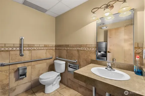 10 N Chelan Avenue Wenatchee WA 98801