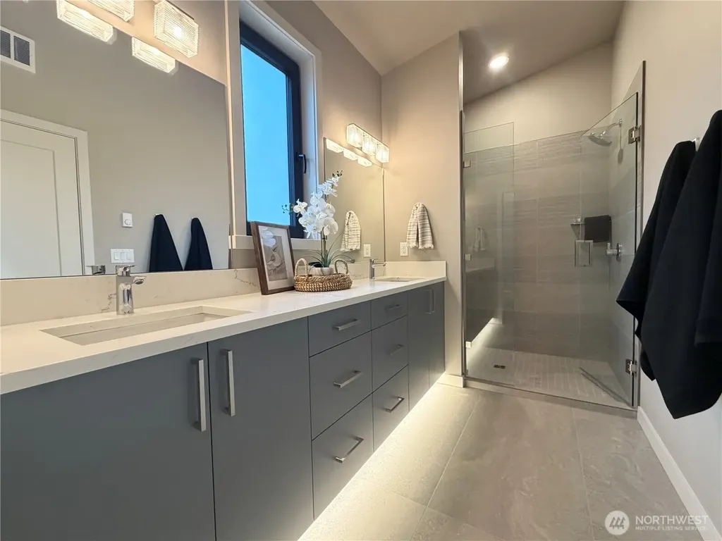 4314 Creston Way Bellingham WA 98226