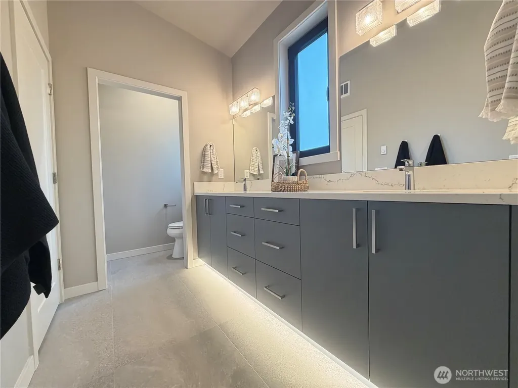 4314 Creston Way Bellingham WA 98226