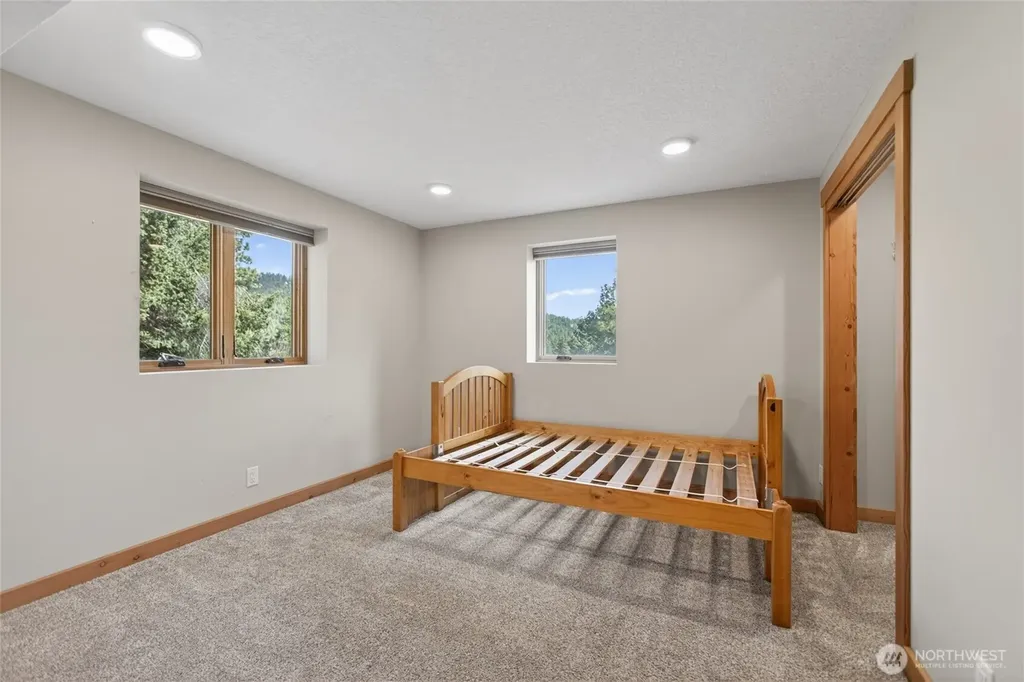215 Lois Lane Leavenworth WA 98826
