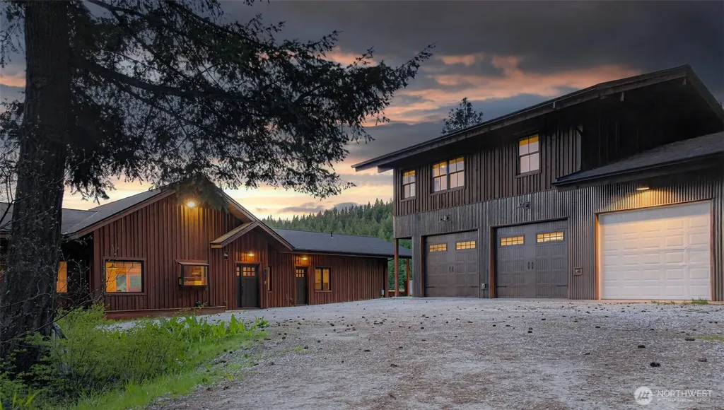 215 Lois Lane Leavenworth WA 98826