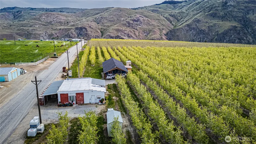 58 Substation Road Chelan WA 98816