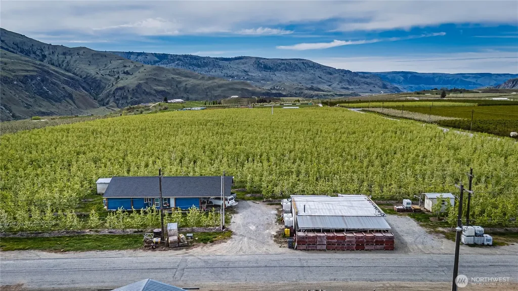 58 Substation Road Chelan WA 98816
