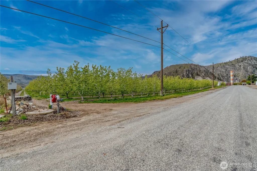 58 Substation Road Chelan WA 98816