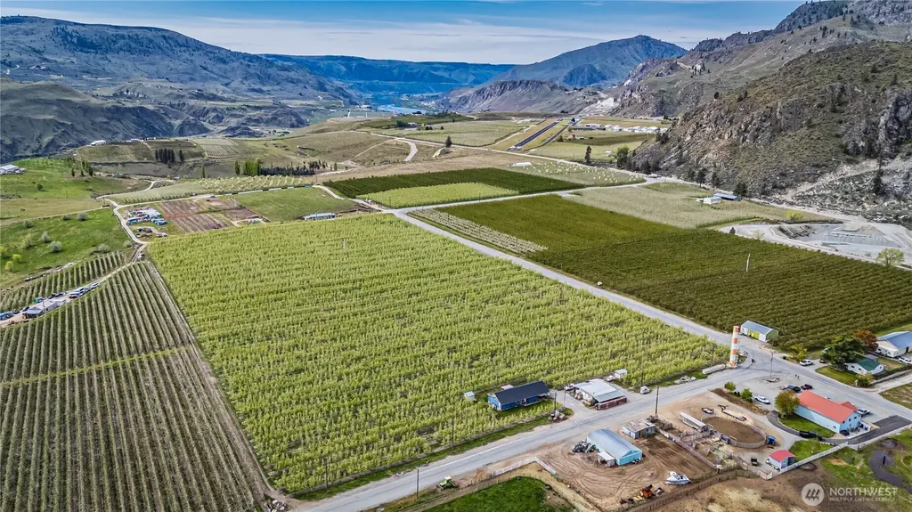 58 Substation Road Chelan WA 98816