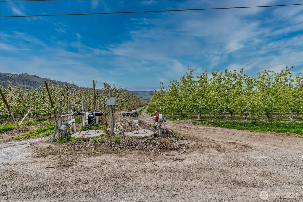 58 Substation Road Chelan WA 98816
