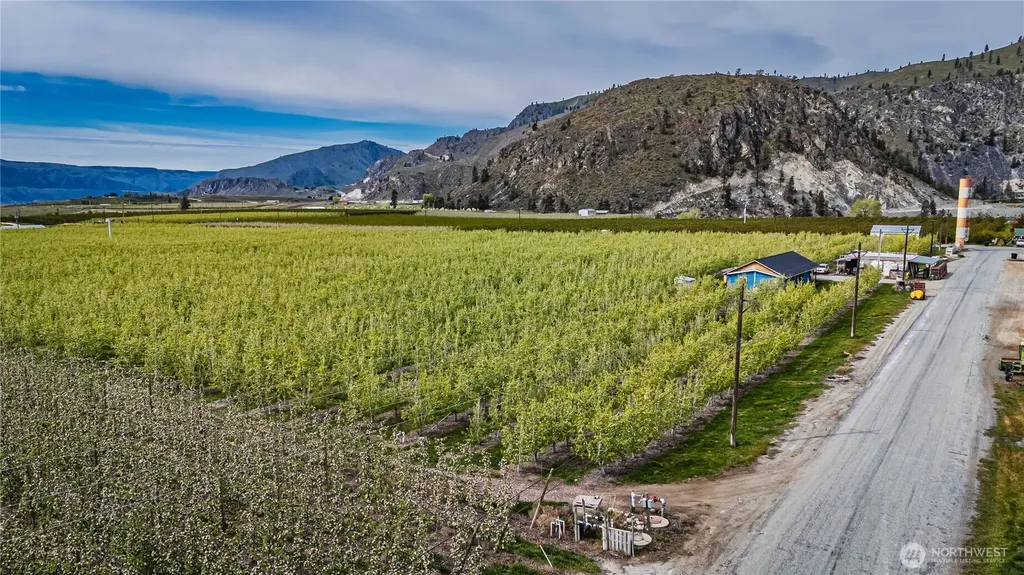 58 Substation Road Chelan WA 98816