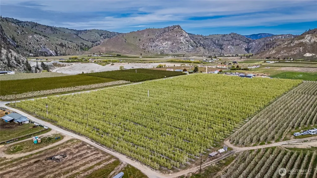 58 Substation Road Chelan WA 98816