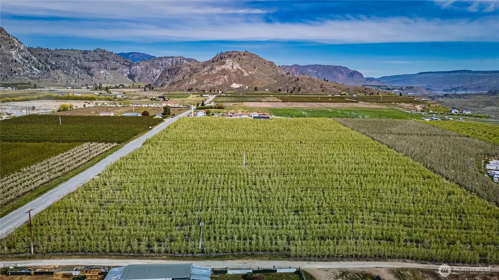 58 Substation Road Chelan WA 98816