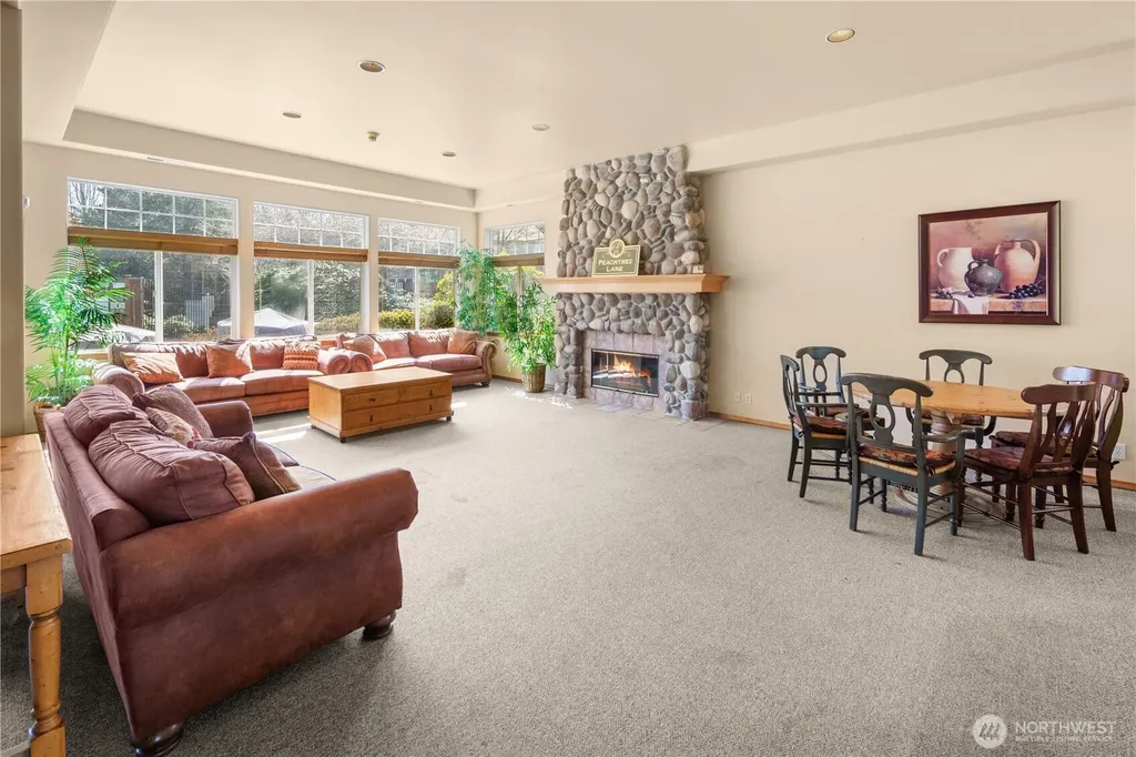 608 Chelan Place NE Renton WA 98059