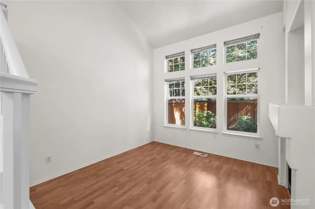 608 Chelan Place NE Renton WA 98059
