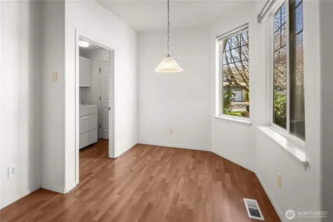 608 Chelan Place NE Renton WA 98059