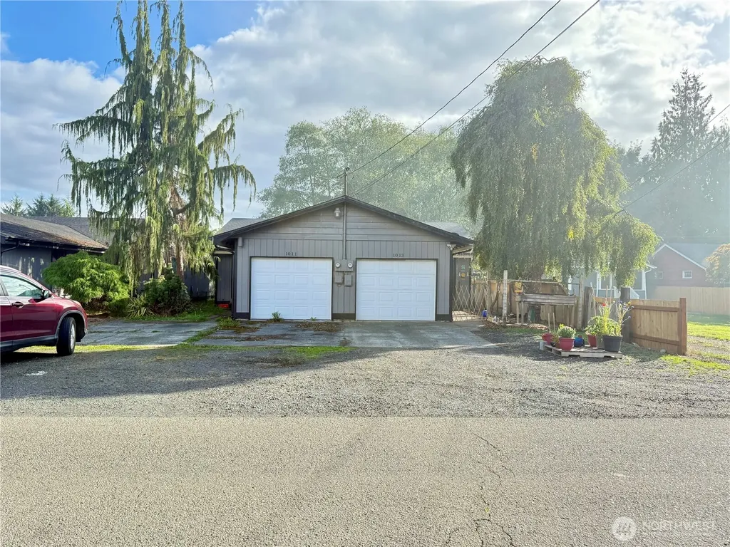 1011 Macfarlane Aberdeen WA 98520