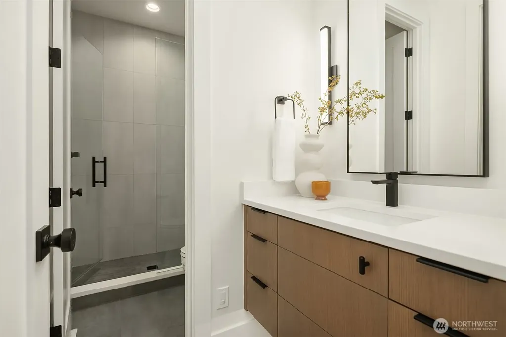 11217 NE 103rd Place Kirkland WA 98033
