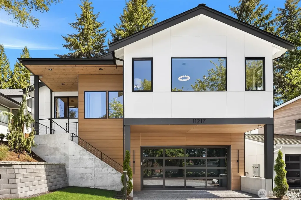 11217 NE 103rd Place Kirkland WA 98033